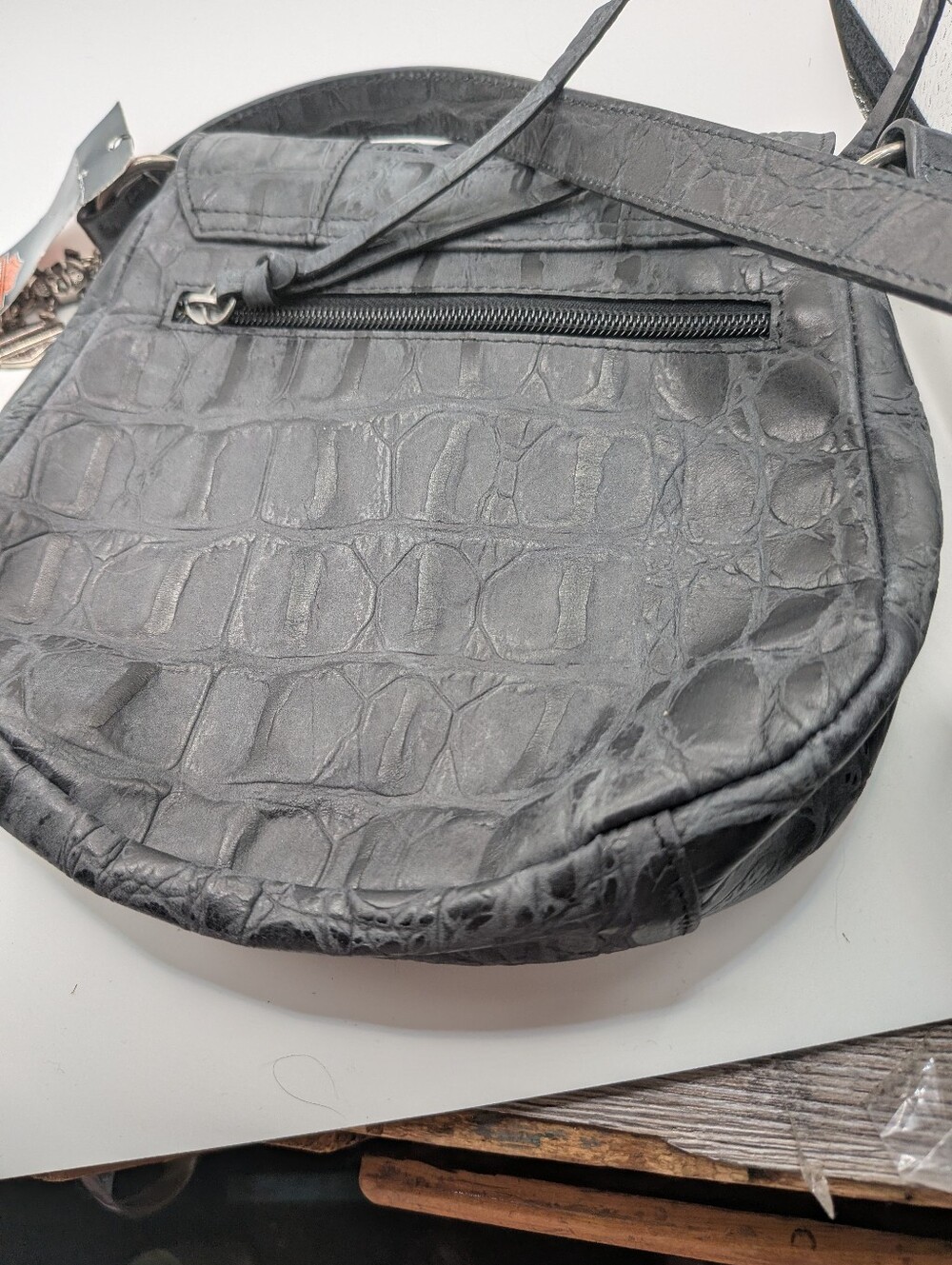 Harley Davidson NWT Black Croc Leather Crossbody Saddle Purse - Picture 6 of 9